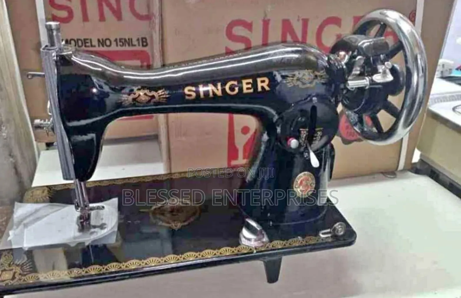 Complete Singer Sewing Machine/ Singer Sewing Machine