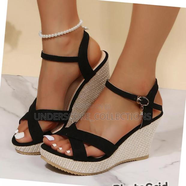 Ladies Wedged Shoes - thumbnail 2