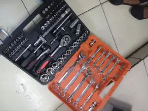 Tool Sets Box 82 Piece