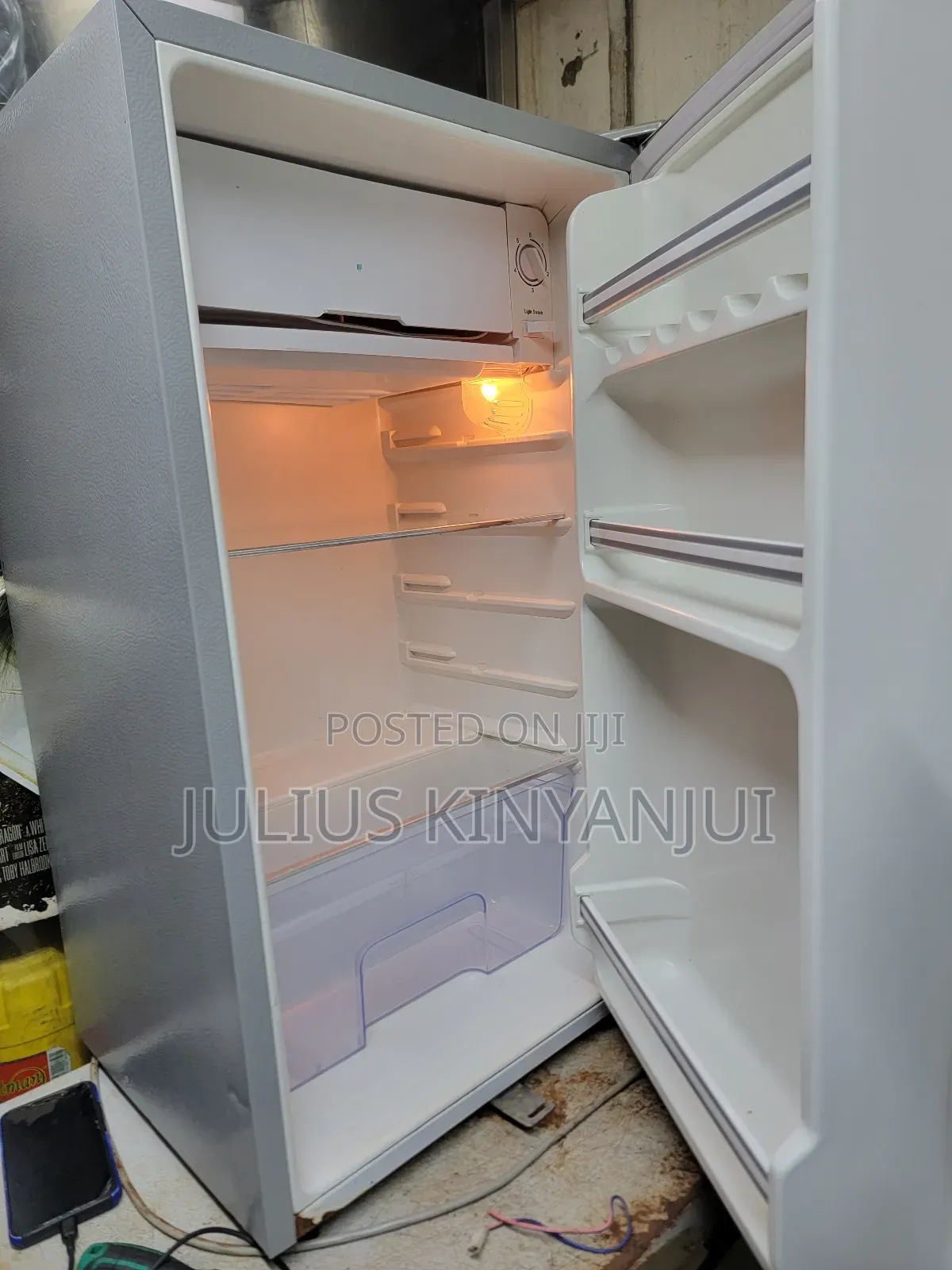 100L Compact Table Top Fridge