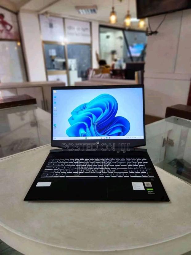 Laptop HP Pavilion 15-Eh0050wm 16GB Intel Core I5 SSD 512GB - thumbnail 3