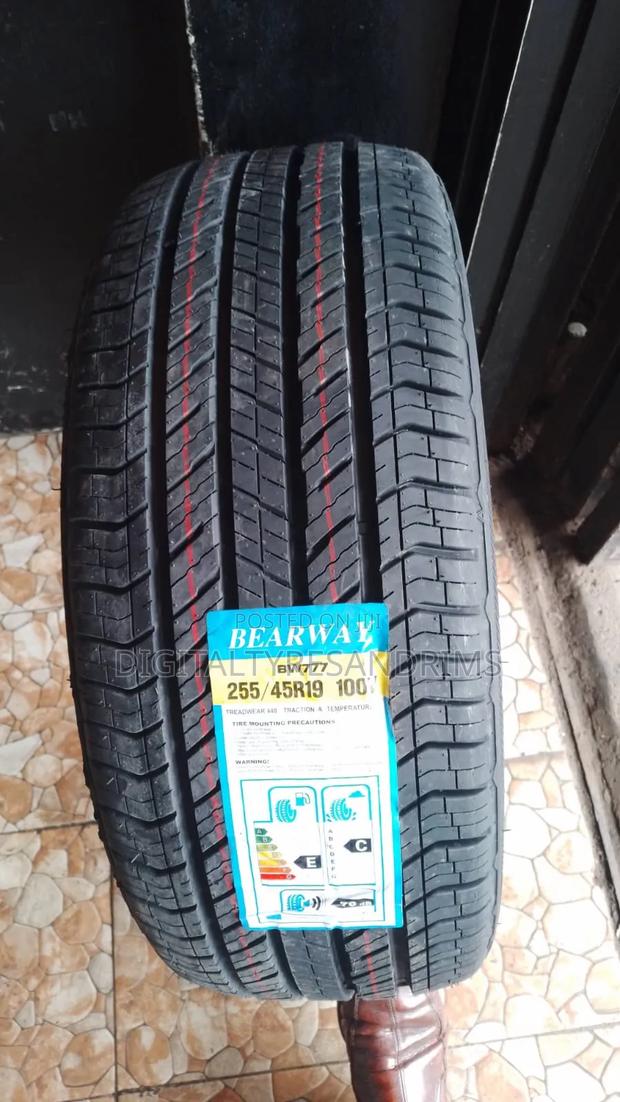 255/45r19 Bearway Tyres Brand New