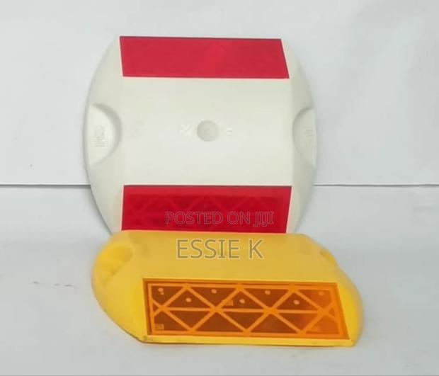 Road Studs Cat Eye 3m - main view