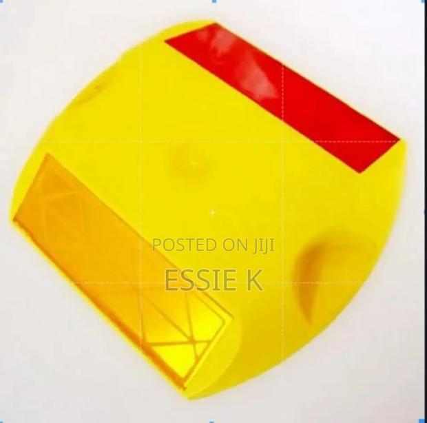 Road Studs Cat Eye 3m - thumbnail 2