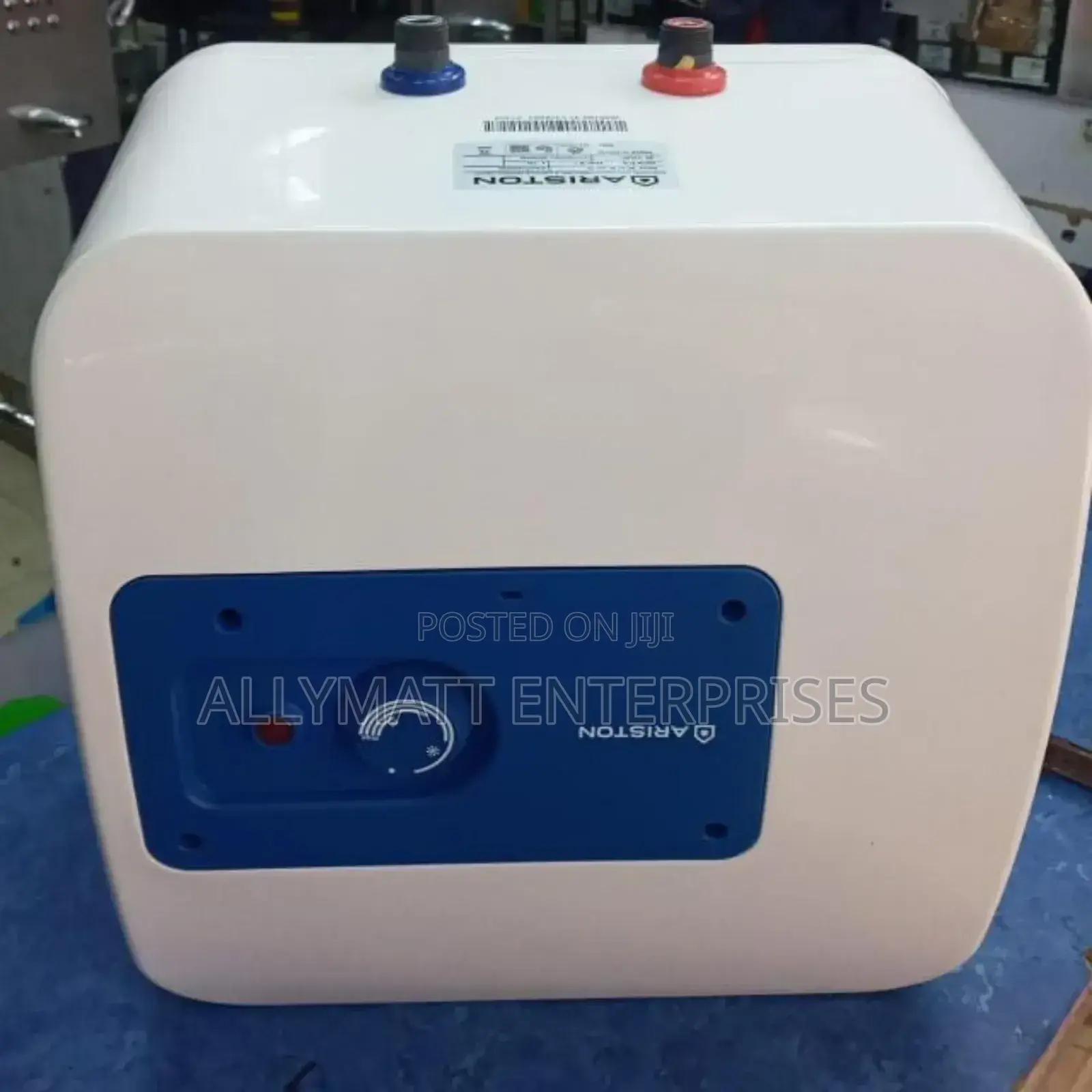 10 Litres Instant Water Heater Ariston