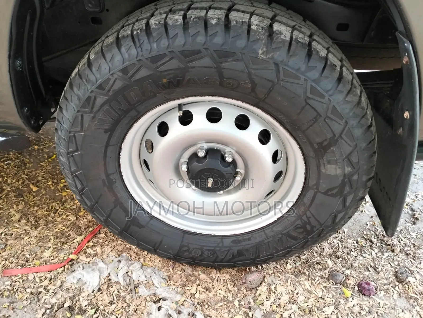 Toyota Hilux 2024 Brown
