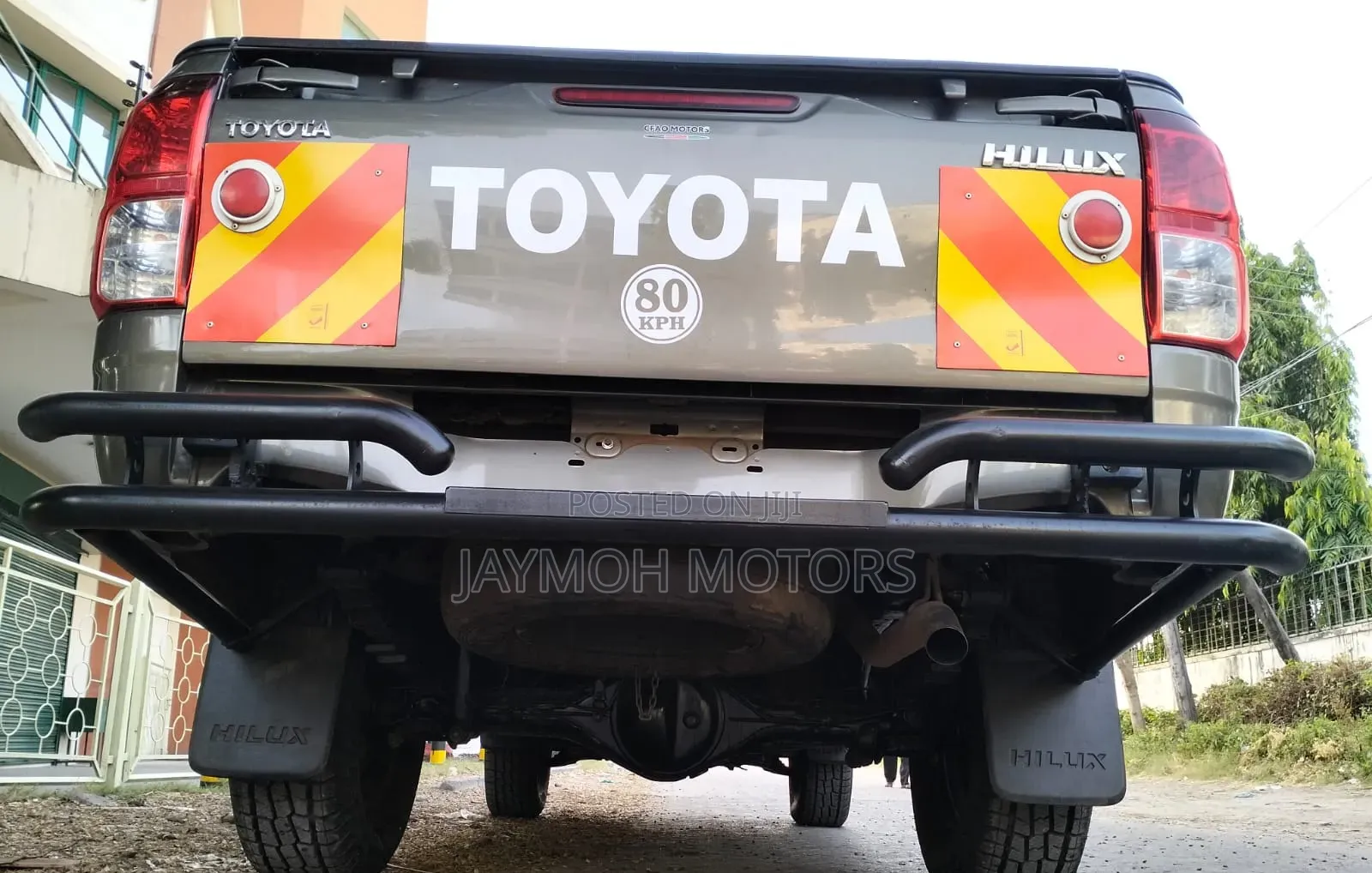 Toyota Hilux 2024 Brown