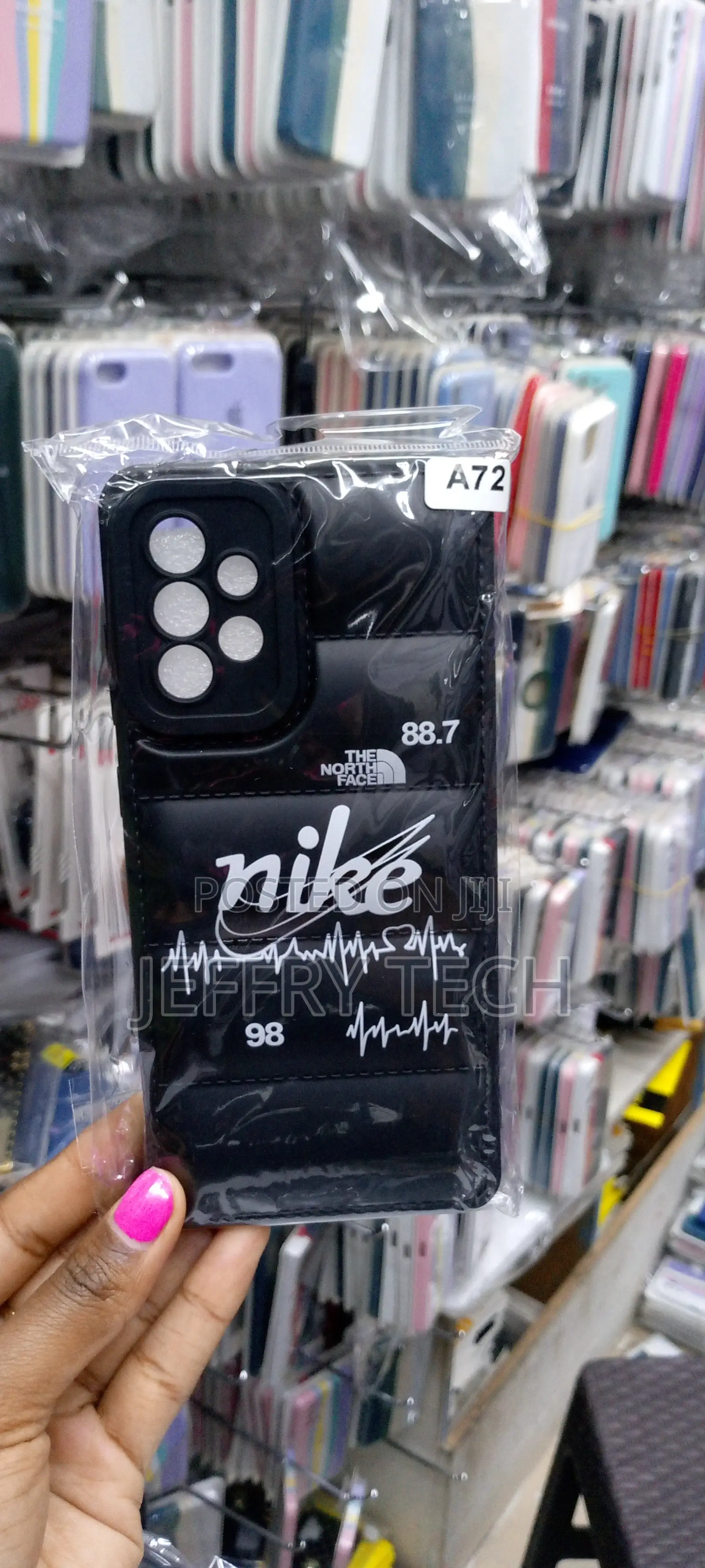 Sumsung Luxury Matte Puffer Case (Samsung Galaxy A72 Nike