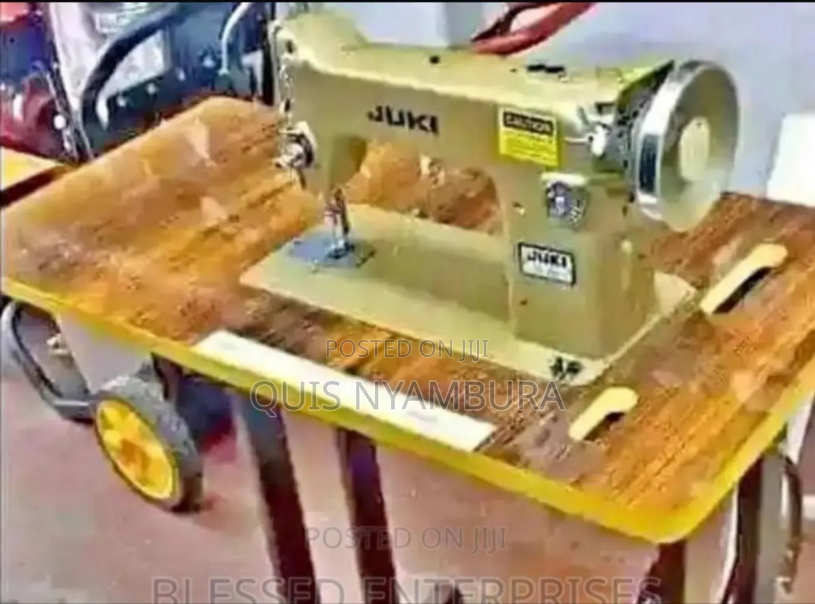 Juki Sewing Machine Complete/Industrial Juki Sewing Machine