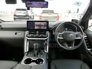 Toyota Land Cruiser 3.3 Diesel 4WD 2022 Gray