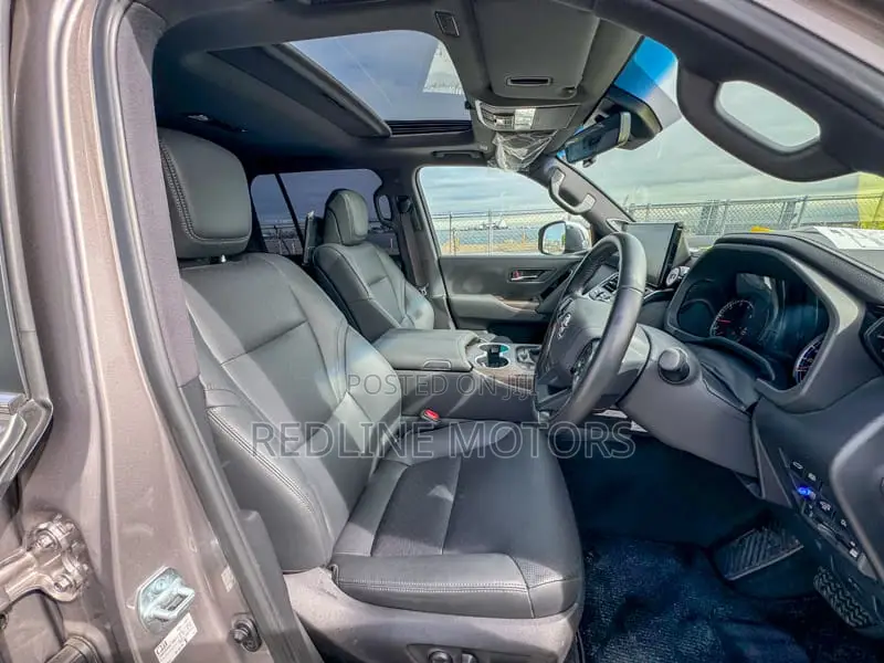 Toyota Land Cruiser 3.3 Diesel 4WD 2021 Gray