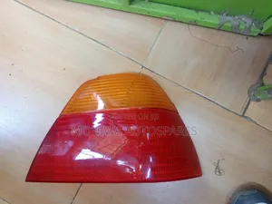 Tail Lens Corolla 111/101