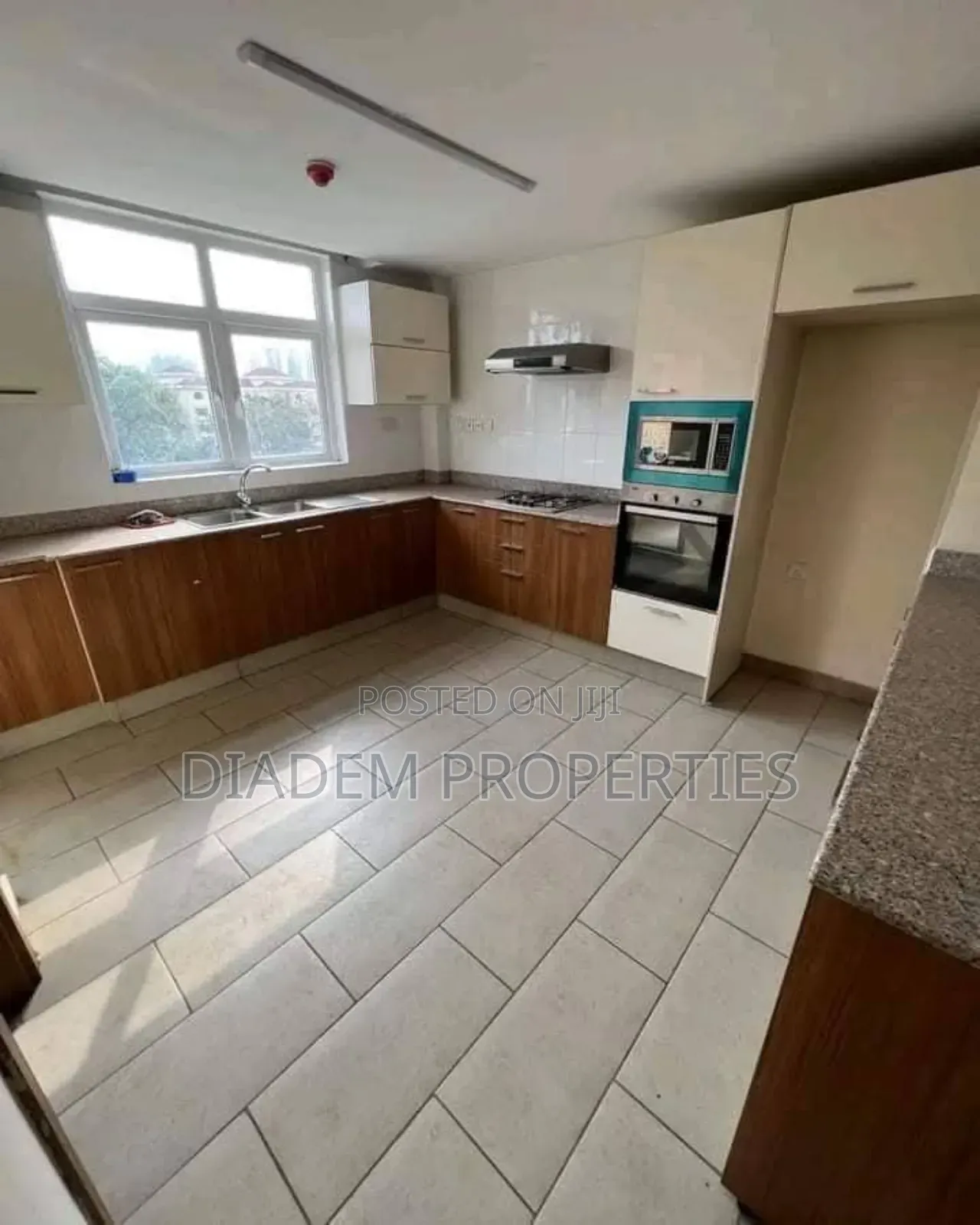 3bdrm Apartment in Kilimani for rent