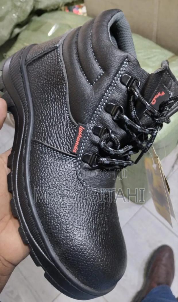 Safety Shoes - main view