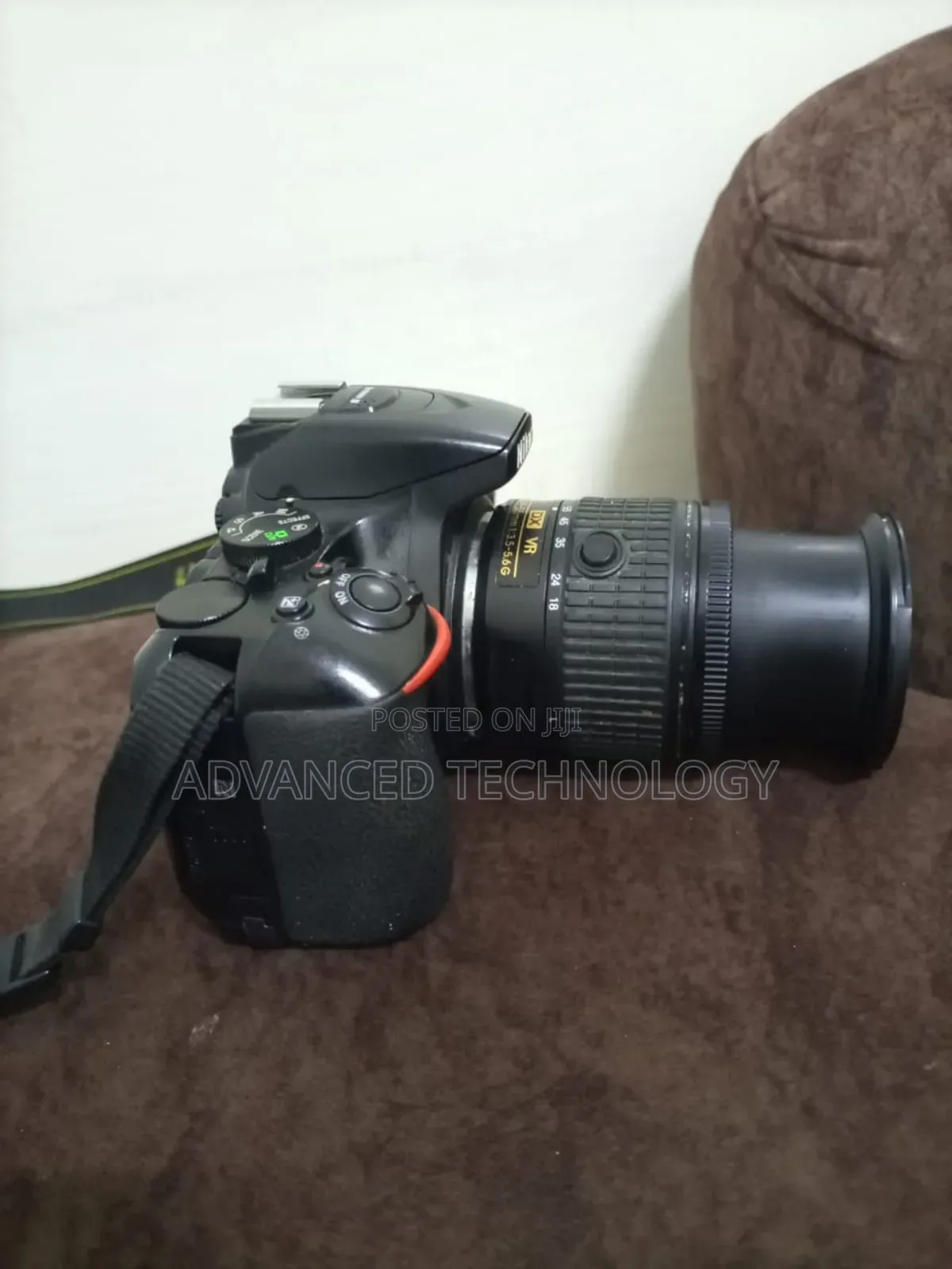 Nikon D5600 Exuk With 18-55mm Lense