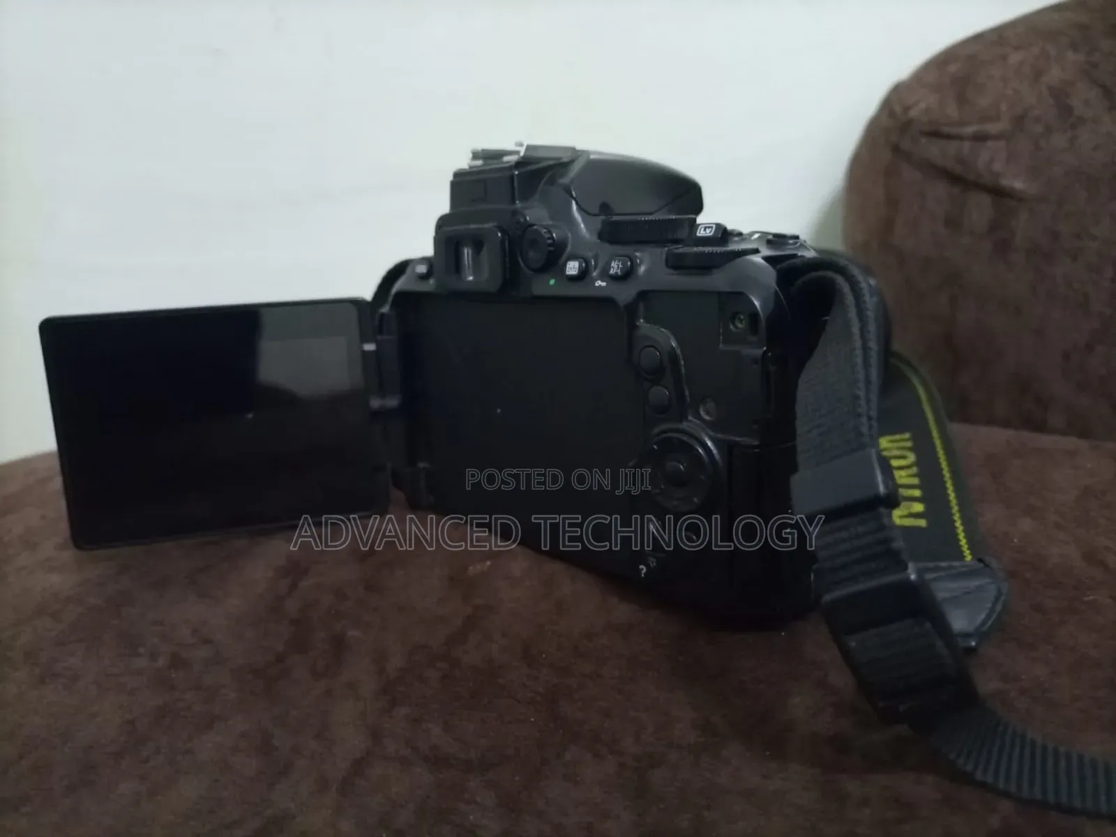 Nikon D5600 Exuk With 18-55mm Lense