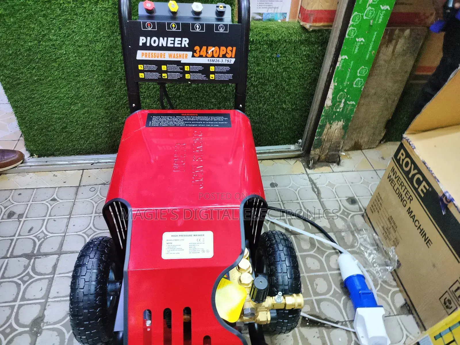 Pioneer Poowerful Pressure Washer 3450psi