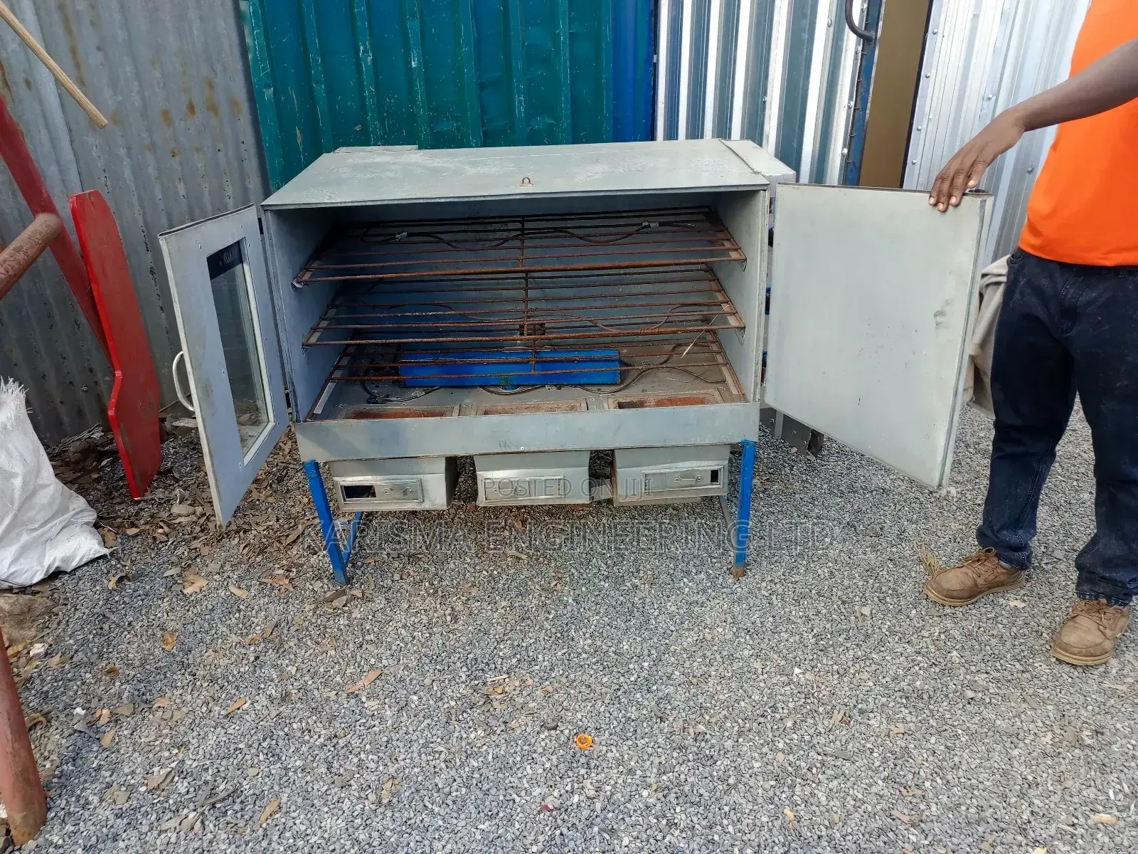 Charcoal and Electric Oven