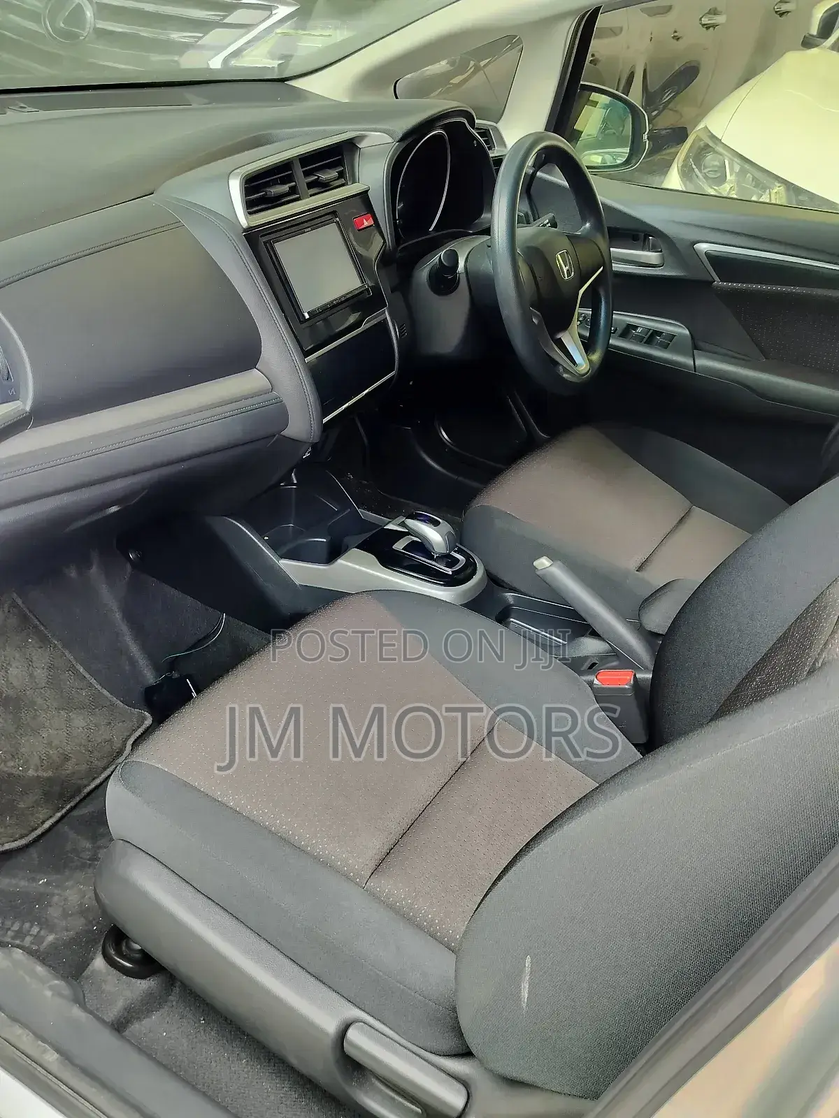 Honda Fit 2017 Silver