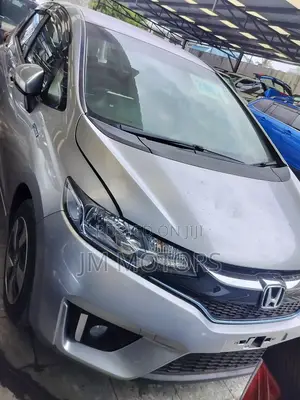 Honda Fit 2017 Silver