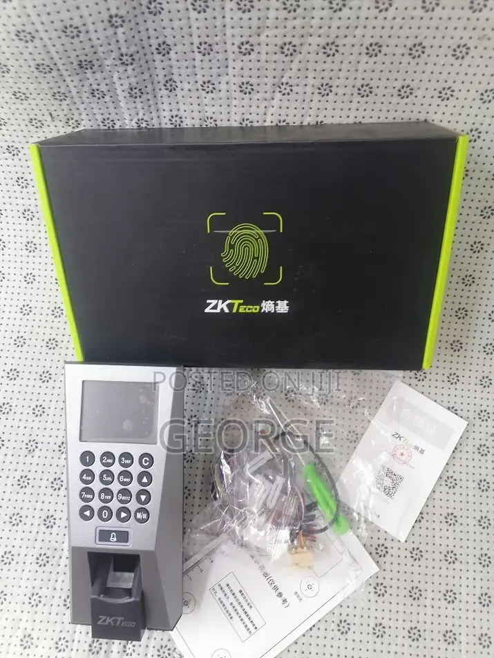 Outstanding F18 - Fingerprint Time Attendance