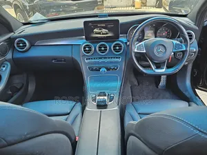 Mercedes-Benz C200 2018 Black