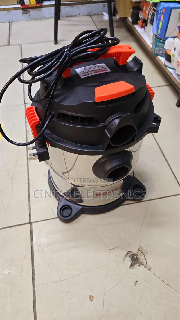 Astramilano 20l Vacuum Cleaner