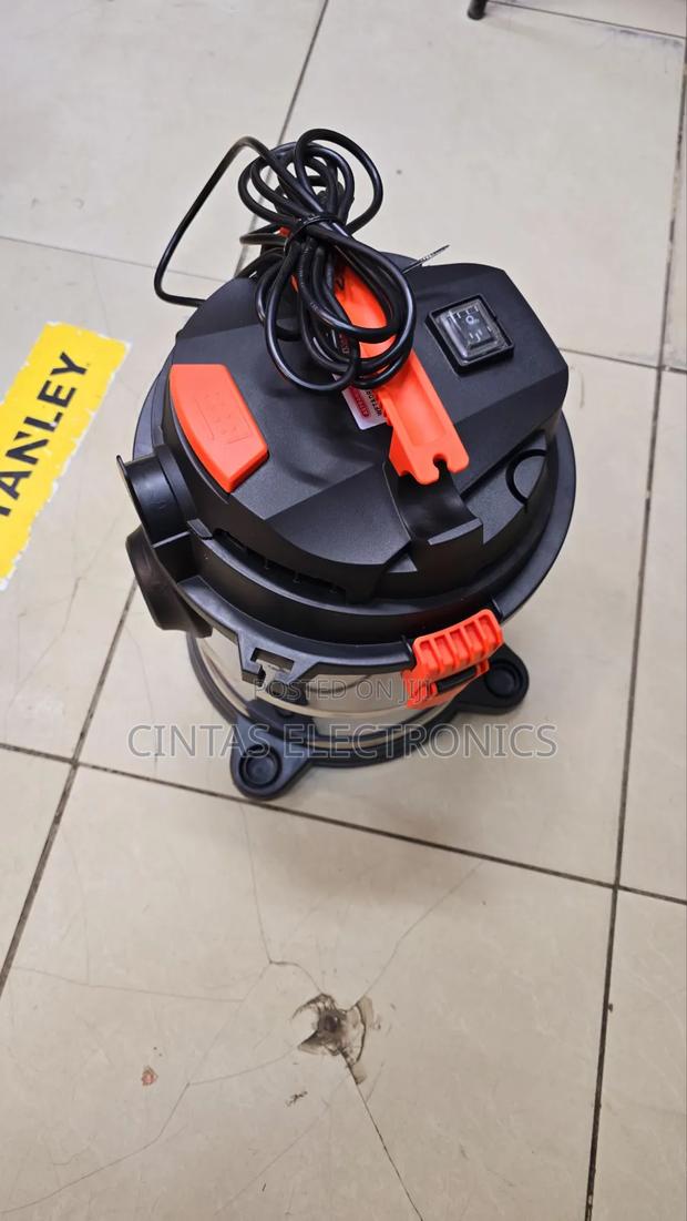 Commercial Astramilano 20l Vacuum Cleaner
