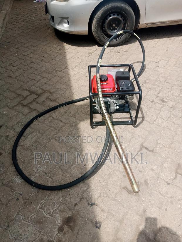 7.5hp Aico Concrete Vibrator