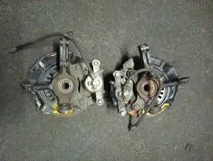 Daihatsu Move Front Wheel Hubs