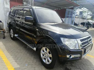 Mitsubishi Pajero 2017 Black