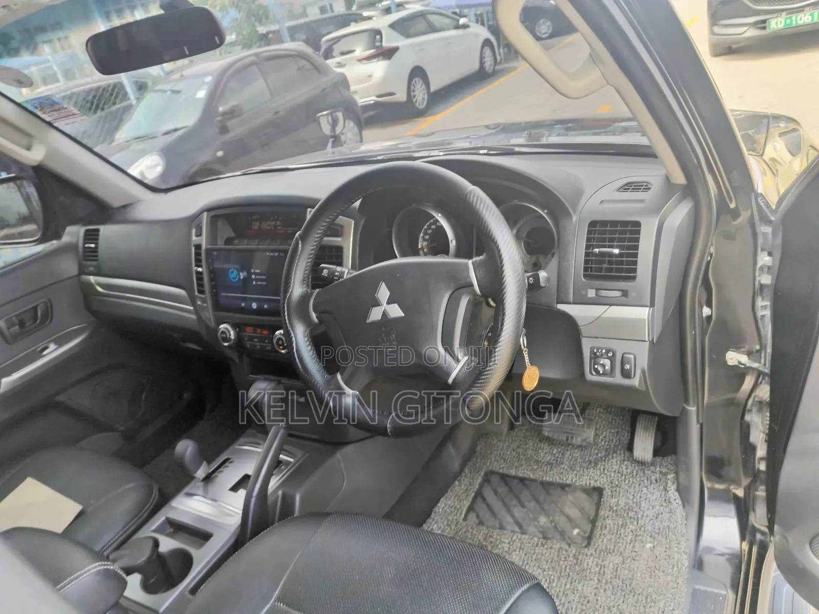 Mitsubishi Pajero 2017 Black