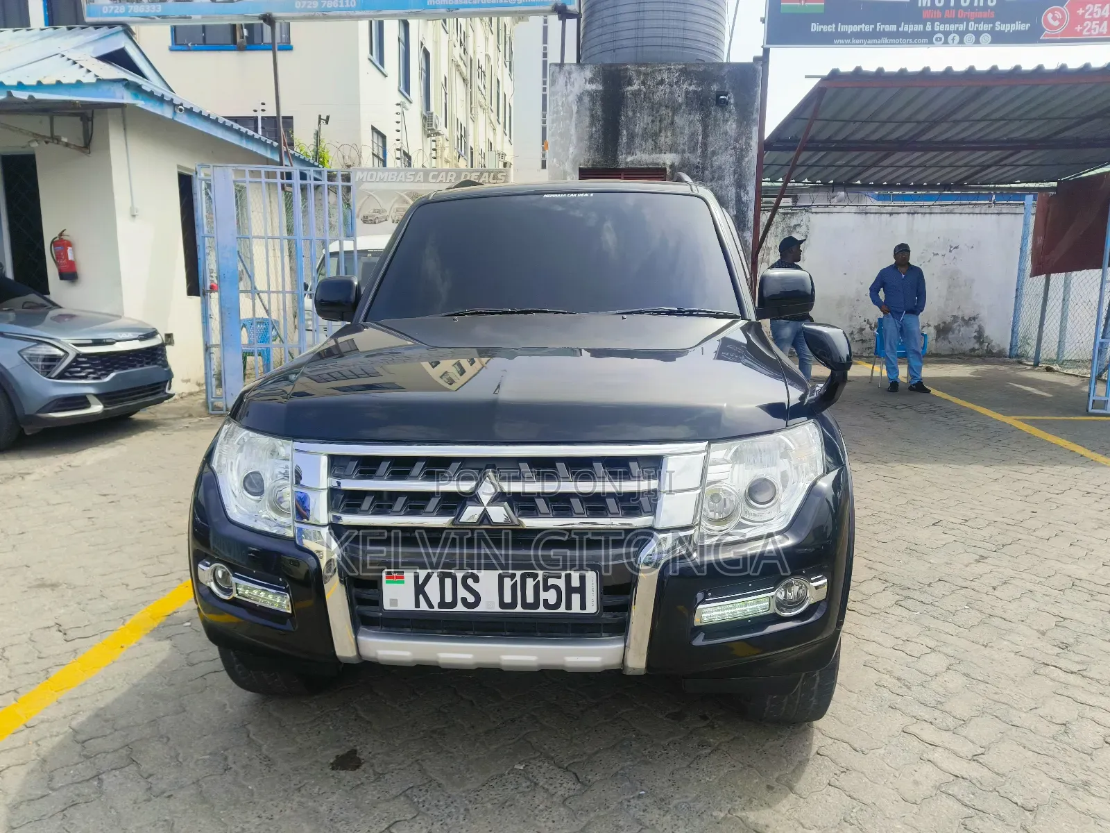 Mitsubishi Pajero 2017 Black