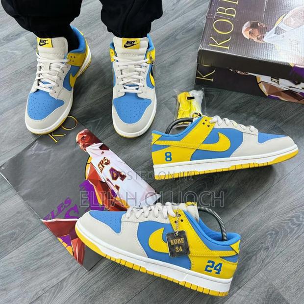 Nike SB Dunk Kobe Yellow Blue - main view