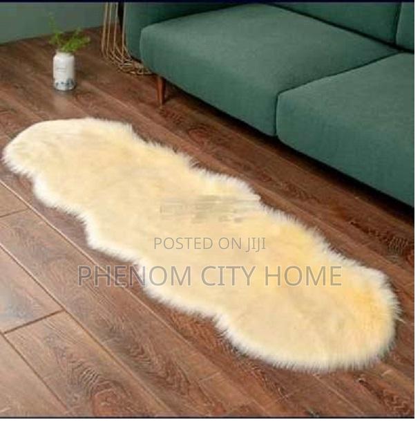 Cream Chiwawa Bedside Mats