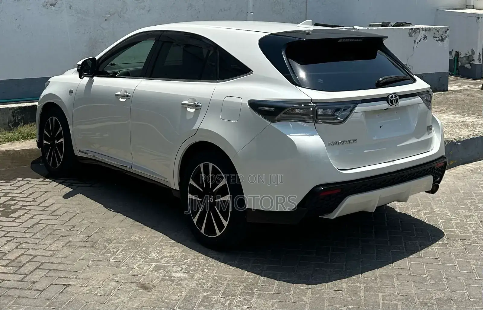 Toyota Harrier 2018