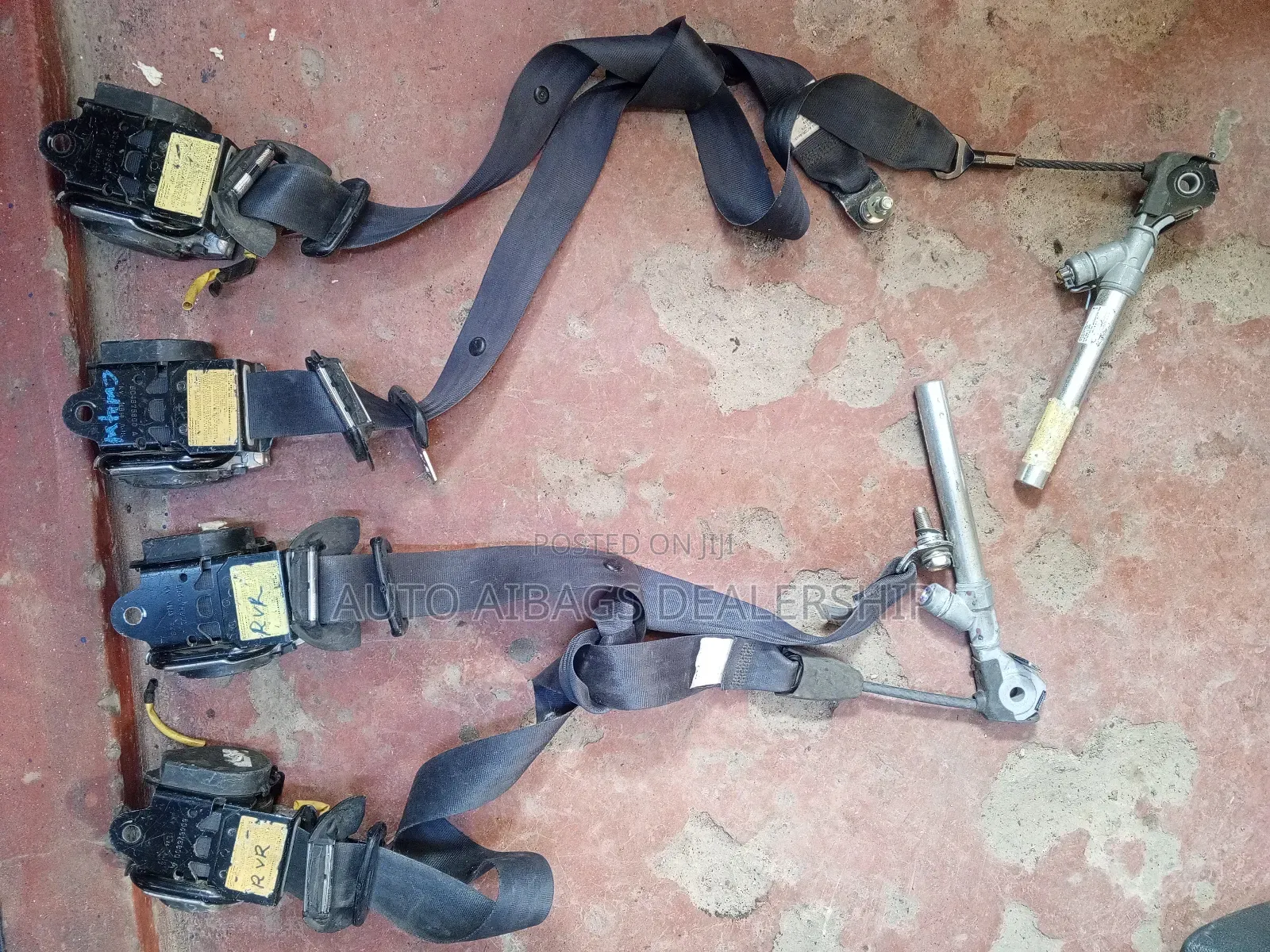 Mitsubishi Rvr Front Sefetybelts .