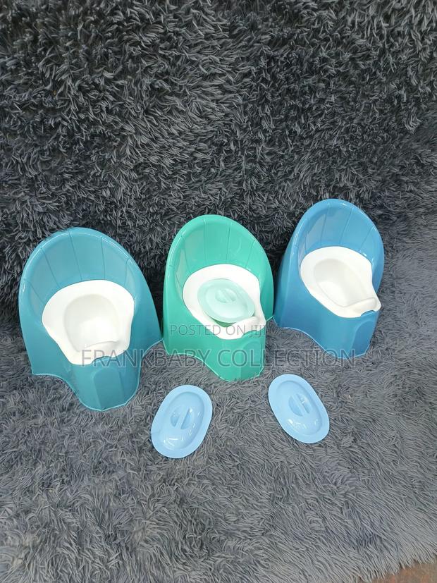 Momeasy Baby Potties With High Backrest Support - main view