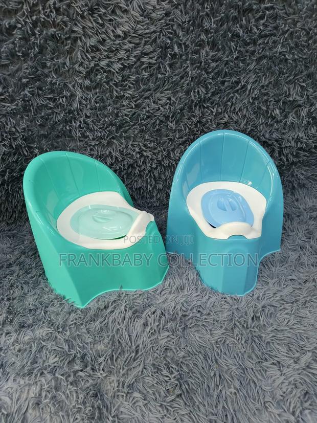 Easy-to-Clean Baby Potty With Back Support - main view