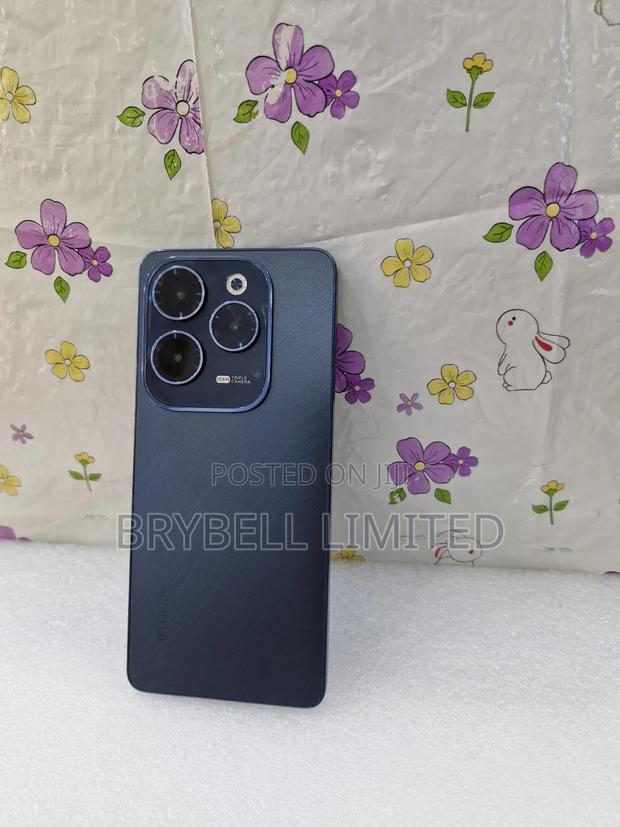 Infinix Hot 40 256 GB Blue - thumbnail 4