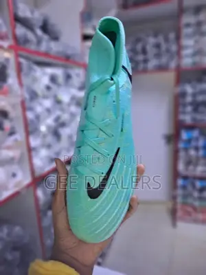 Phantom Luna Soccer Boots, Quality Football Boots