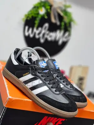 Unisex Adidas Samba Casual Sneakers,