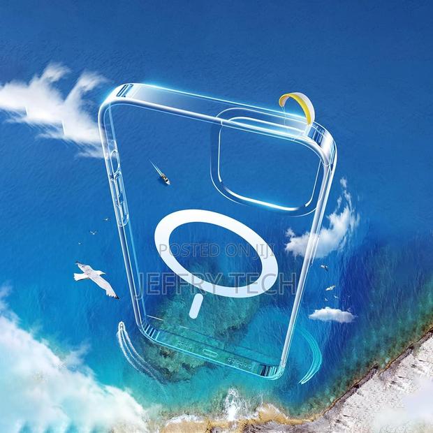 EMODIL iPhone 15 Pro Magsafe Clear Cover Wireless (Clear) - thumbnail 2