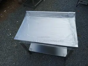 Working Table Top 3ft With a Splash.