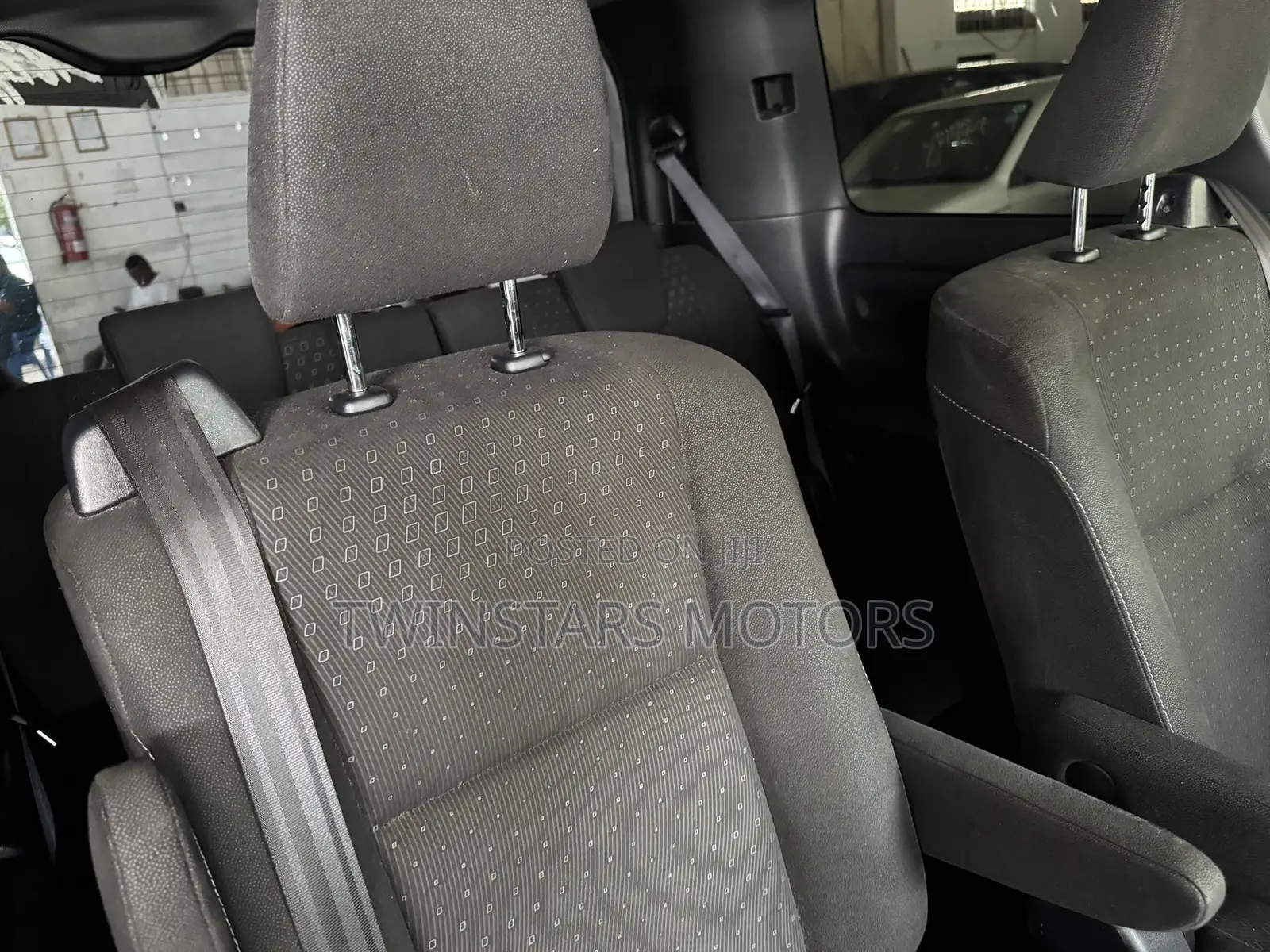 Toyota Noah 2.0 AWD (7 Seater) 2018 Black