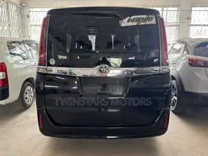 Toyota Noah 2.0 AWD (7 Seater) 2018 Black