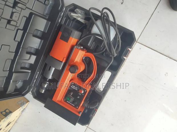 Hydraulic Magnetic Drill - thumbnail 2