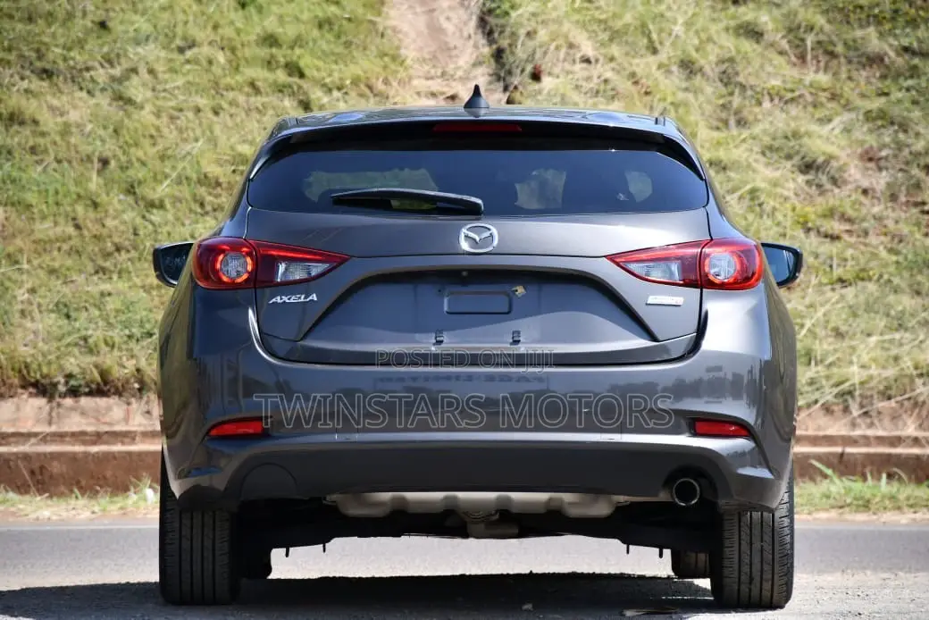 Mazda Axela 2019 Gray