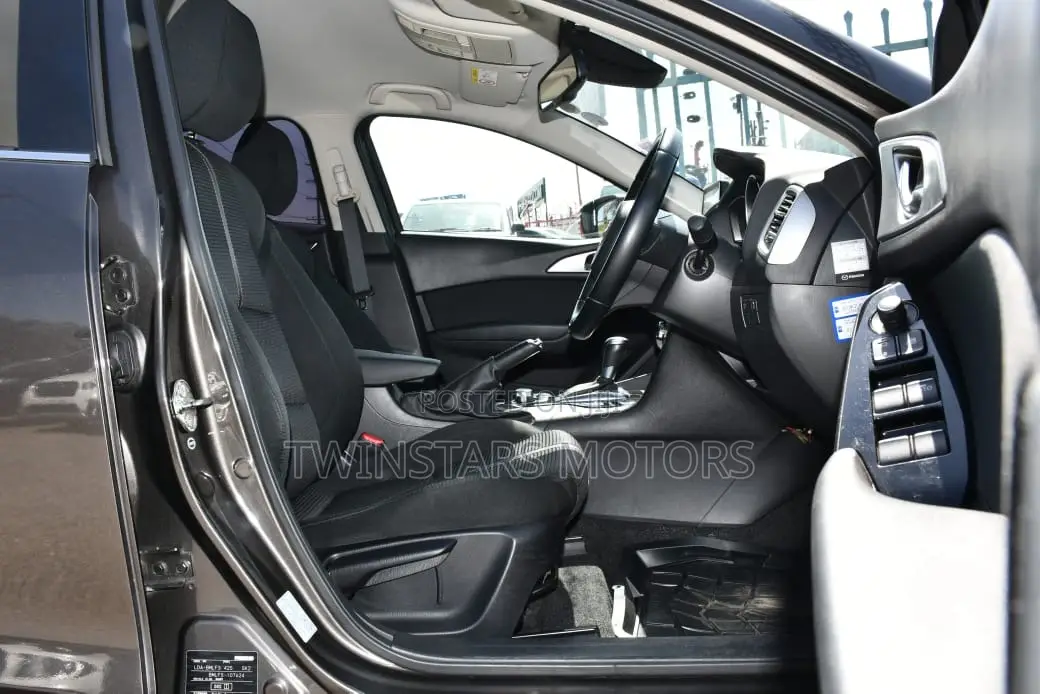 Mazda Axela 2019 Gray