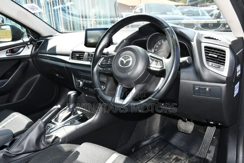 Mazda Axela 2019 Gray